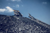 Hàng năm, các đơn vị khai thác than lộ thiên của TKV thải ra trên 150 triệu m3 đất đá thải.
