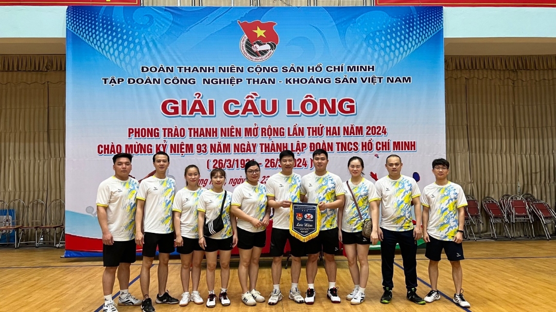Đoàn thanh niên Than Thống Nhất thi đấu thành công tại giải cầu lông Đoàn TN TKV năm 2024