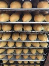 Những chiếc bánh mì mỏ
