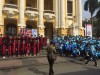 Tốt nghiệp và một năm sau tốt nghiệp.