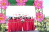 Cán bộ đoàn viên Công đoàn Phòng Kế toán chụp ảnh lưu niệm tại Thung lũng hoa Yên Tử