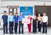 Lãnh đạo Công đoàn TKV trao hỗ trợ "Mái ấm công đoàn" cho chị Đỗ Thị Bích, công nhân Phân xưởng Kho cảng Bến Cân (Công ty Kho vận Đá Bạc).