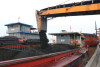 Hoạt động tiêu thụ than mùng 4 Tết tại cảng Điền Công (Công ty Kho vận Đá Bạc).