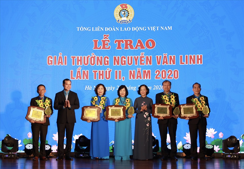 Lễ trao Giải thưởng Nguyễn Văn Linh lần thứ II