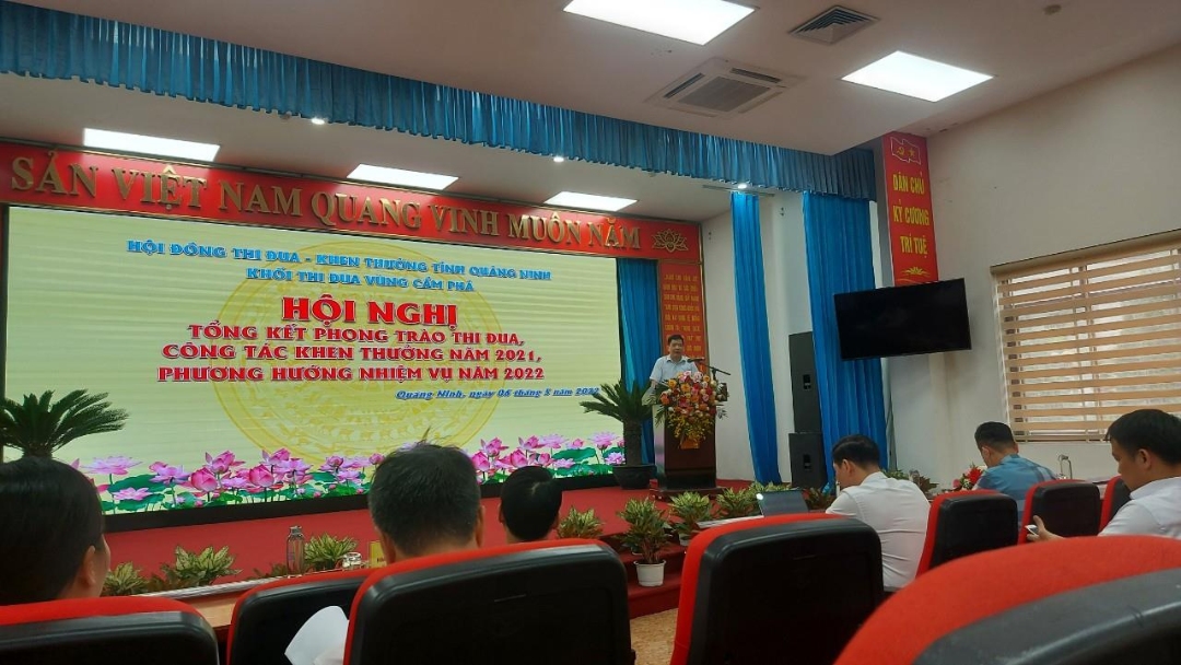 Đ/c Lại Thái Hoàn - Phó Trưởng Ban TĐKT tỉnh Quảng Ninh phát biểu chỉ đạo tại Hội Nghị