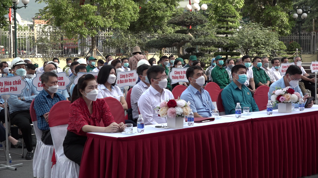 Cụm phường Cẩm Đông, Cẩm Sơn tổ chức Lễ phát động Tháng hành động về an toàn, vệ sinh lao động năm 2022
