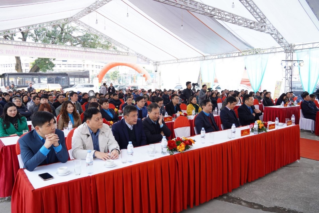Các đại biểu tham dự Chương trình Tết thợ mỏ - 2024 khu vực Thái Nguyên