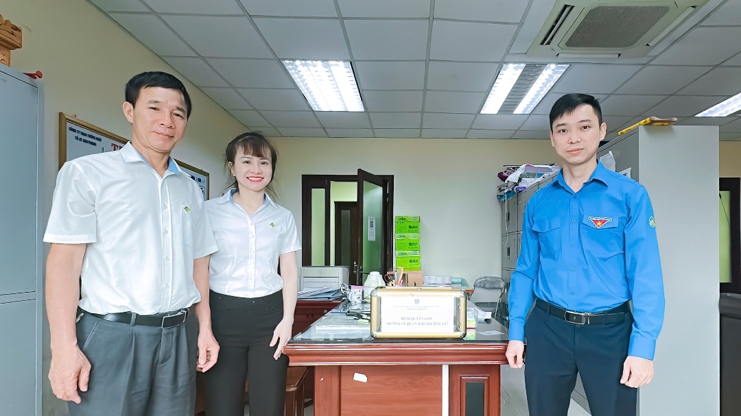 z6607215022355 937c440ef354f29e36e05173cf012a19