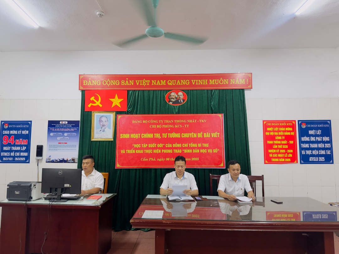 Chi bộ Phòng KCS - TT sinh hoạt chính trị, tư tưởng chuyên đề về bài viết “Học tập suốt đời” của đồng chí Tổng Bí thư và triển khai thực hiện phong trào “Bình dân học vụ số”