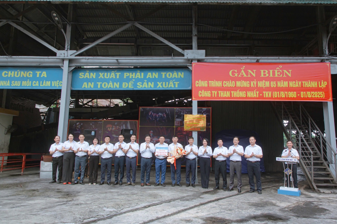 z6860202261811 44fae109f6591c02a51a8e5c034b9e2a