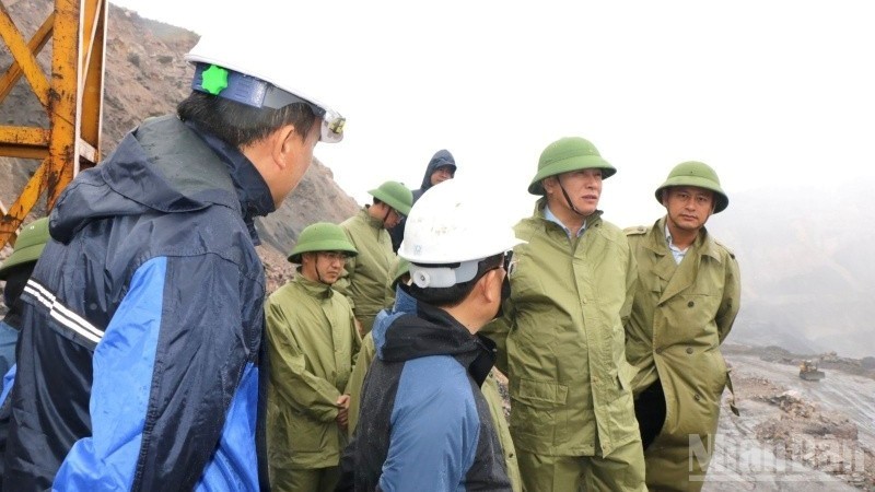 Tăng cường công tác kiểm tra, kiểm soát ATVSLĐ trong mùa mưa bão