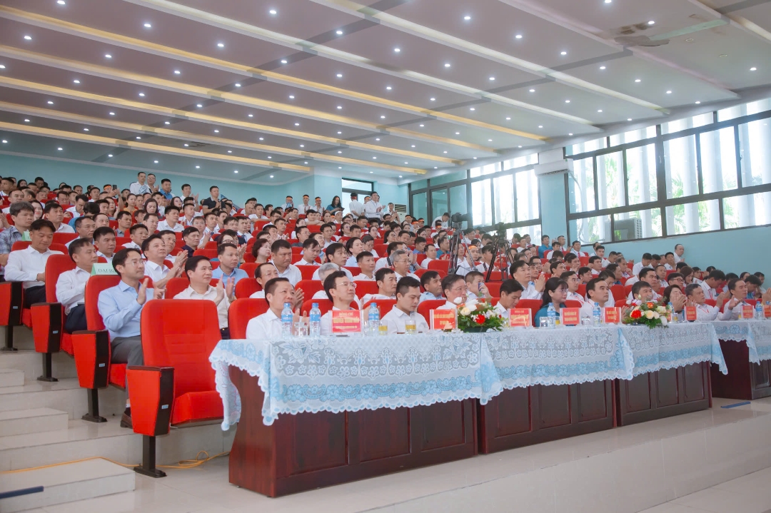 z6954579570728 32f62224f88b1081a3593a36986b6e78