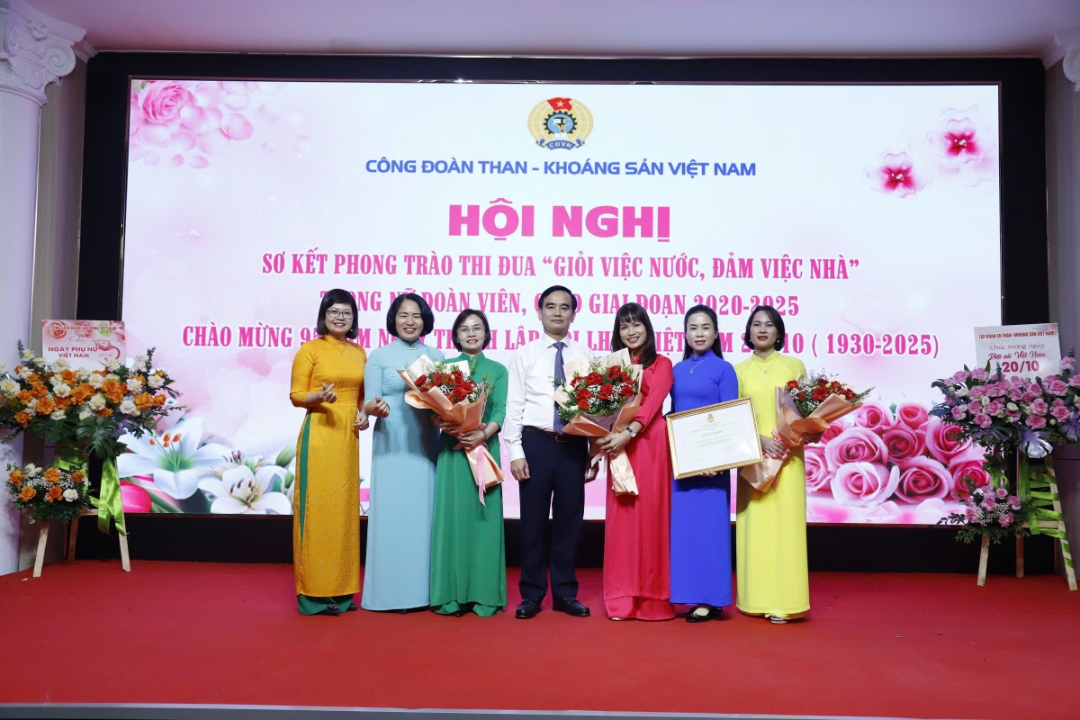 Tự hào Phụ nữ Than Thống Nhất - “Giỏi việc nước, đảm việc nhà”