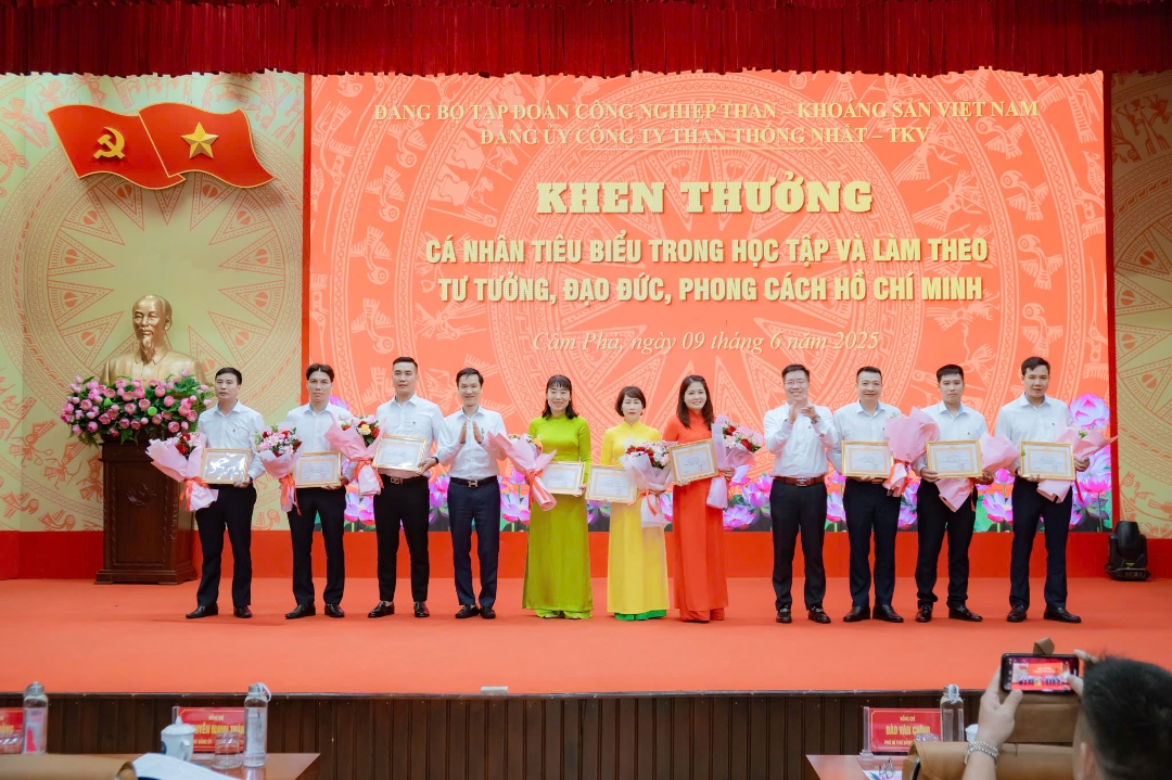 z7077596512013 0cd06c99aaac25f1ae2d734b57df23bc