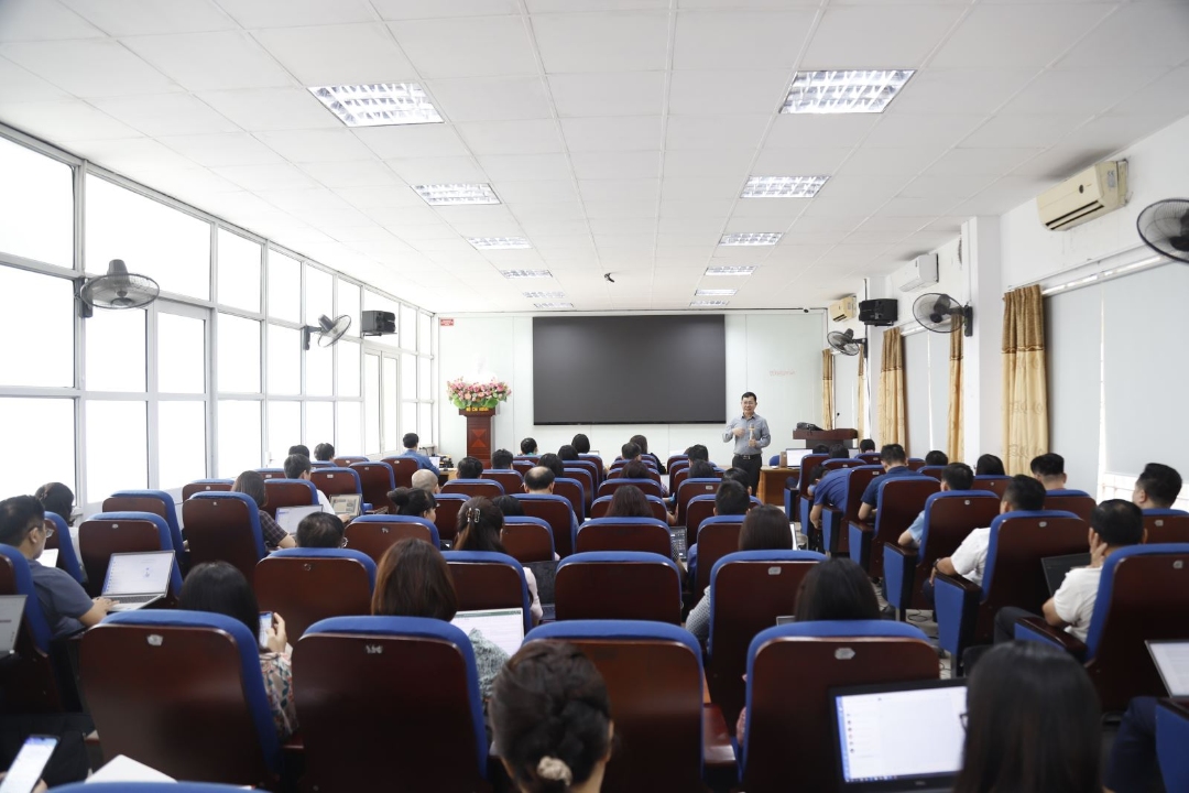 Toàn cảnh lớp học