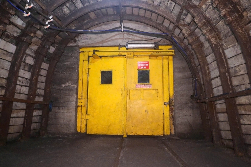 y2 2